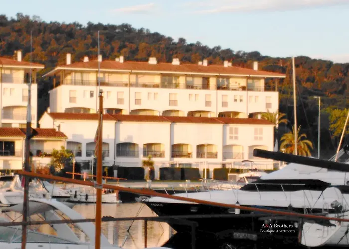 A&a Brothers Boutique -the Apartments-